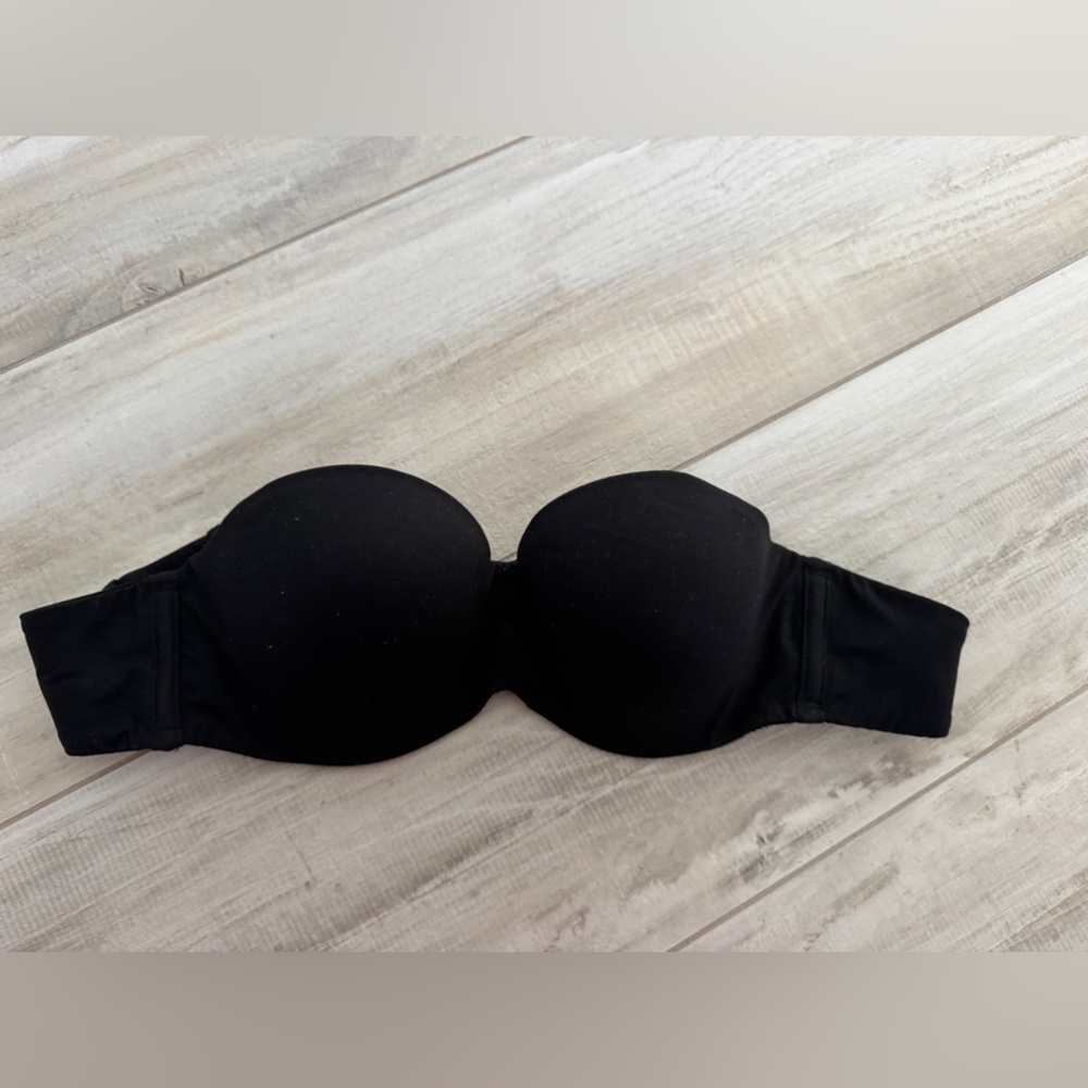 Victoria's Secret “Body By Victoria” Black  Strapless Bra 34C